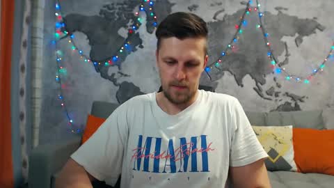 Snapshot of vikingchrisss chatting on December 22, 10:28 am vikingchrisss online show from December 22, 10:28 am
