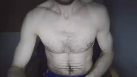 Snapshot of viktor26a chatting on December 17, 10:32 pm Victor online show from December 17, 10:32 pm