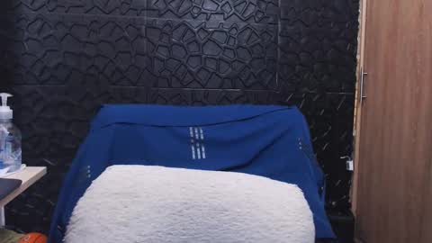 Snapshot of viktorherrera chatting on October 29, 6:11 pm Viktor Herrera online show from October 29, 6:11 pm