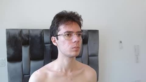 viktornoir online show from October 31, 3:59 pm