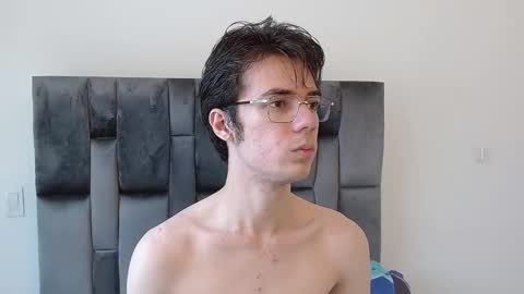 viktornoir online show from October 26, 5:59 pm