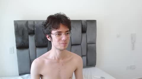 viktornoir online show from October 28, 6:10 pm