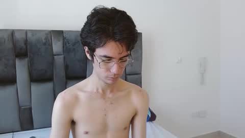 viktornoir online show from October 21, 2:09 pm