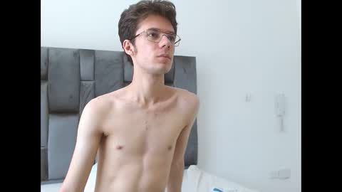 Snapshot of viktornoir chatting on September 10, 5:00 pm viktornoir online show from September 10, 5:00 pm