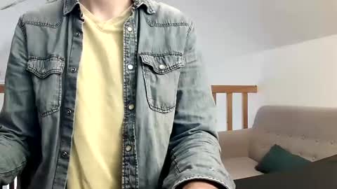 Vince online show from December 17, 9:17 am