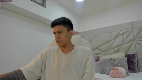 vincent_soo online show from December 11, 9:22 pm