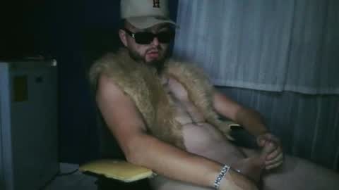 viniciuscr online show from March 22, 7:13 am