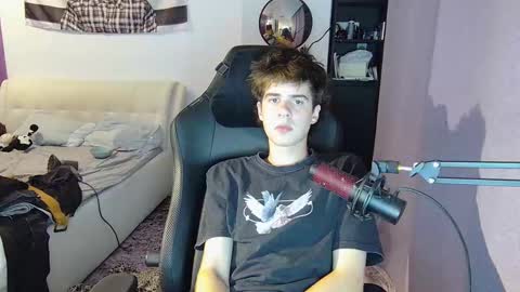 Snapshot of vinnie_06 chatting on September 14, 12:23 am vinnie online show from September 14, 12:23 am