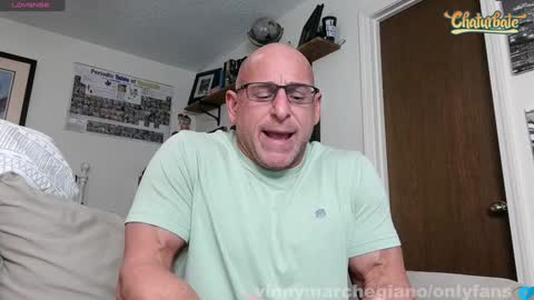 Vinny Marchegiano online show from December 21, 1:47 am