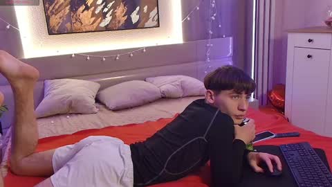 Vinsant online show from April 17, 8:06 am