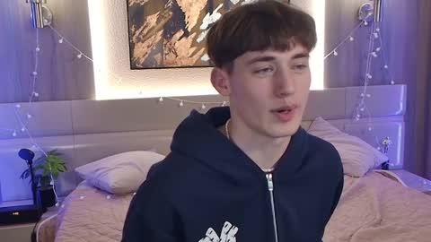 Vinsant online show from April 10, 12:01 pm