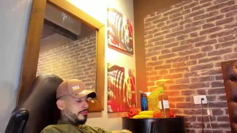 ---Vinzen--- online show from October 25, 4:58 am