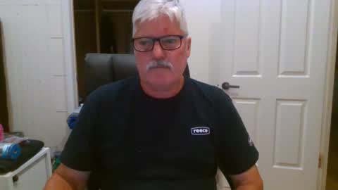 viper654321 online show from November 18, 7:45 am