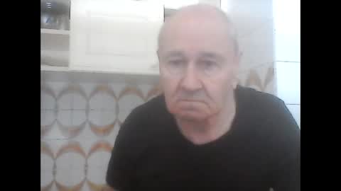 Snapshot of virgomandel chatting on October 5, 8:40 am virgomandel online show from October 5, 8:40 am