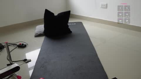 Snapshot of vito_benz chatting on October 15, 8:49 pm VITO BENZ online show from October 15, 8:49 pm