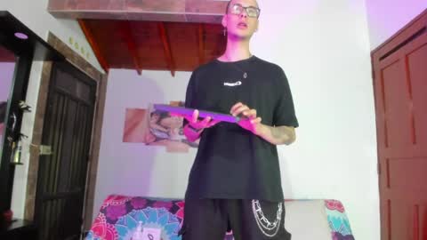 Vlad online show from April 28, 3:44 am