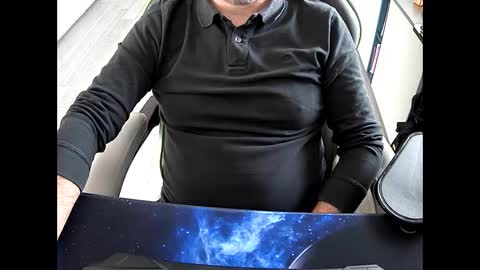 Snapshot of vonele chatting on October 16, 12:57 pm Vonn online show from October 16, 12:57 pm