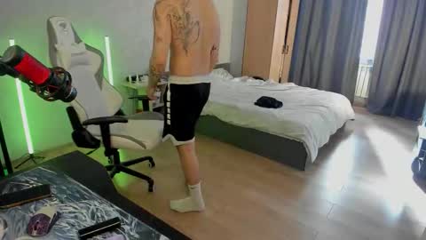 vova online show from March 27, 11:11 am