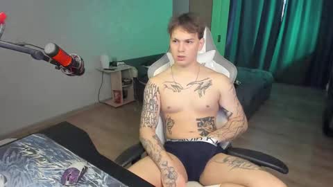 Snapshot of vova_belkin_ chatting on October 17, 9:35 am vova online show from October 17, 9:35 am