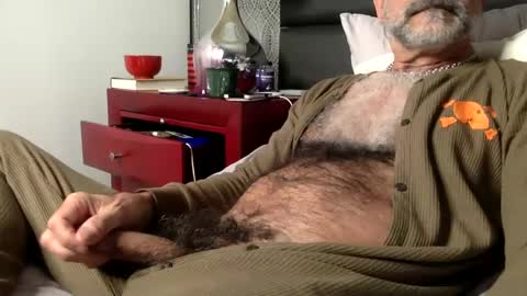 Snapshot of vpc chatting on December 18, 2:49 pm Enjoy guys of all ages if you are not on cam please dont ask for requests if i dont respond dont think im ignoring you i online show from December 18, 2:49 pm