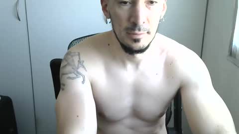 Snapshot of vulgarismagistral15 chatting on October 21, 7:28 pm Vulgaris online show from October 21, 7:28 pm