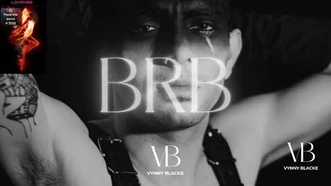 Snapshot of vynny_blacke_ chatting on October 21, 11:40 pm Vynny Blacke online show from October 21, 11:40 pm