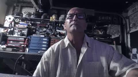 wakesblowinclouds online show from March 27, 5:44 am