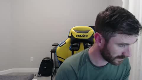 WaldoOfLocksley online show from December 2, 3:42 am