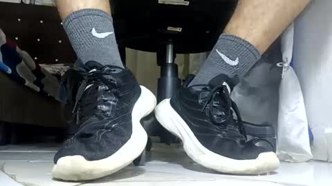 WaltherFeet  online show from April 6, 12:07 am