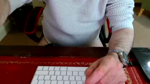 wanttobefree22 online show from October 18, 1:38 pm