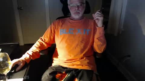 Snapshot of wasted_daze_ chatting on March 10, 1:56 am wasted_daze_ online show from March 10, 1:56 am