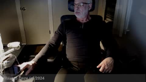 Snapshot of wasted_daze_ chatting on January 13, 1:34 am wasted_daze_ online show from January 13, 1:34 am