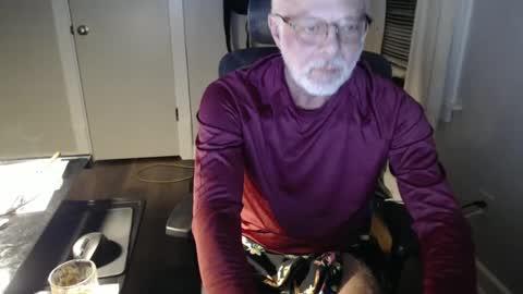 Snapshot of wasted_daze_ chatting on December 11, 1:07 am wasted_daze_ online show from December 11, 1:07 am