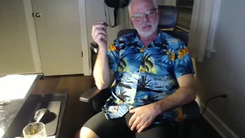 Snapshot of wasted_daze_ chatting on December 4, 1:58 am wasted_daze_ online show from December 4, 1:58 am