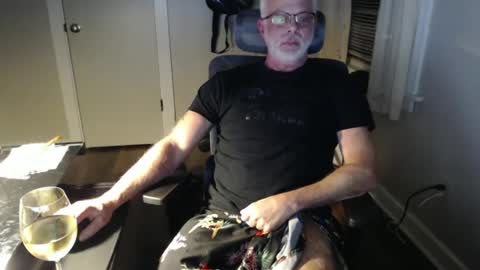 Snapshot of wasted_daze_ chatting on December 29, 1:02 am wasted_daze_ online show from December 29, 1:02 am