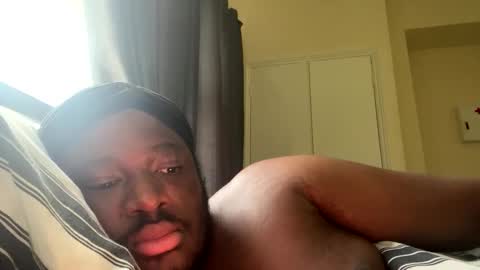 Snapshot of water489 chatting on October 19, 1:36 pm water489 online show from October 19, 1:36 pm