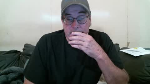 Snapshot of wbfarm chatting on October 7, 5:44 am WB Farm online show from October 7, 5:44 am