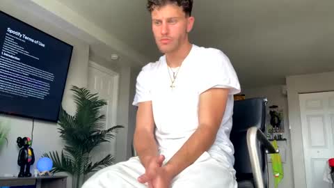 Snapshot of wentbrokeonstrippers chatting on March 12, 7:59 pm Topjitt online show from March 12, 7:59 pm