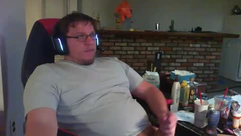 Snapshot of whateverdude555 chatting on October 14, 10:39 pm whateverdude555 online show from October 14, 10:39 pm