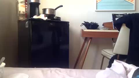 whatthefoot online show from October 14, 6:37 pm