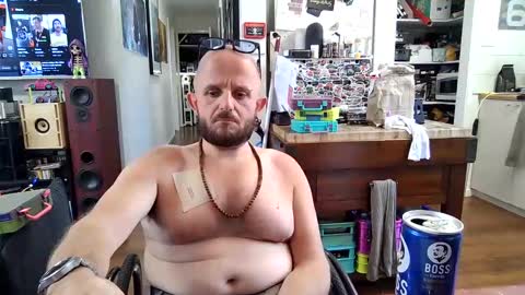 wheelzie online show from February 1, 3:08 am