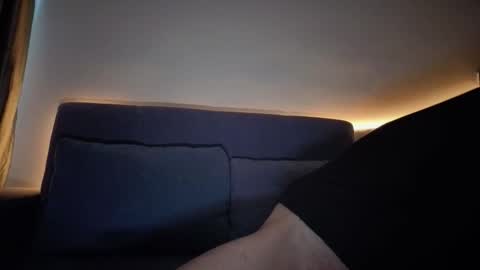 Snapshot of whispero_o chatting on October 9, 12:15 am whispero_o online show from October 9, 12:15 am