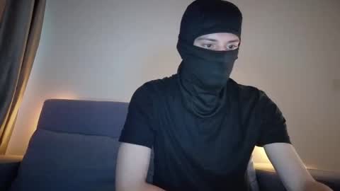 Snapshot of whispero_o chatting on October 10, 7:57 am whispero_o online show from October 10, 7:57 am