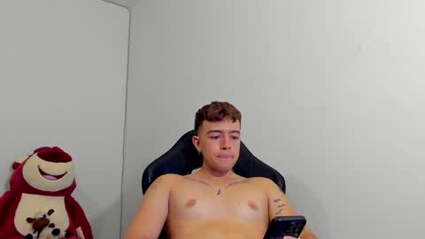 Camilo R online show from December 10, 2:35 am