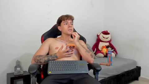 Camilo R online show from March 8, 3:26 am