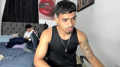 white online show from April 25, 4:15 am