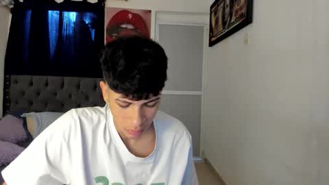 white online show from April 18, 7:58 pm