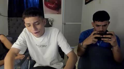 white online show from April 7, 9:15 pm