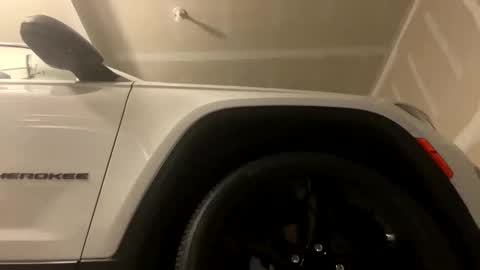 whitechoc2012 online show from October 28, 7:33 am