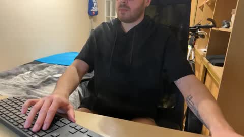 whitesoxboy97 online show from February 5, 4:15 pm